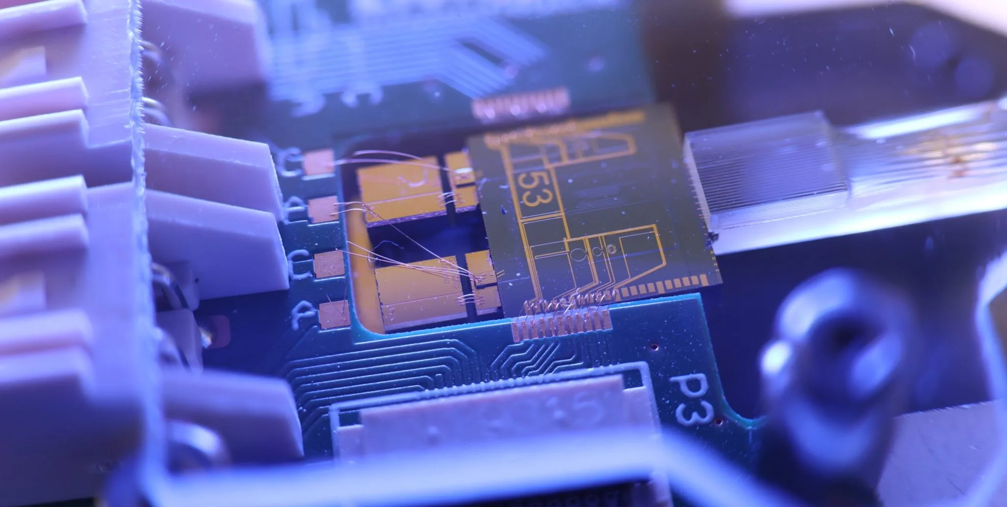 TwinPhotonics 联手Chilas打造全集成量子光源领域的先行者